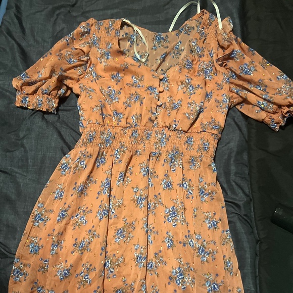 Dresses & Skirts - Dress